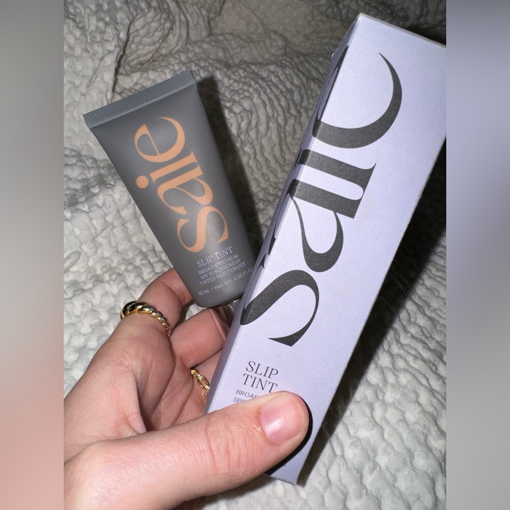 Skin tint